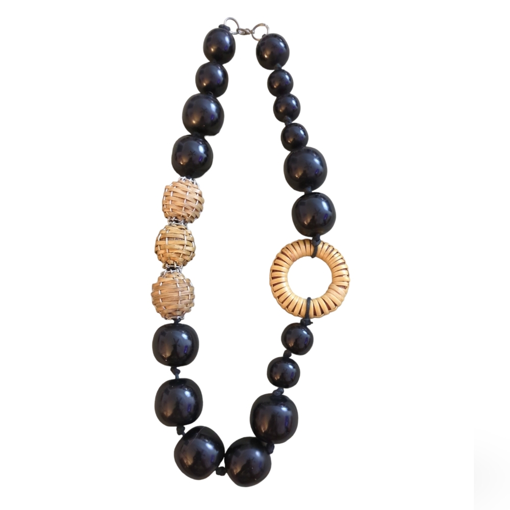 Vintage big hard plastic beads and rattan necklace Total length - 57 cm or 22.5’